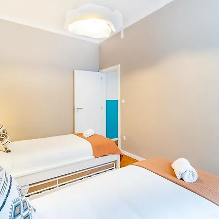Inglaterra By Central Hill Apartments