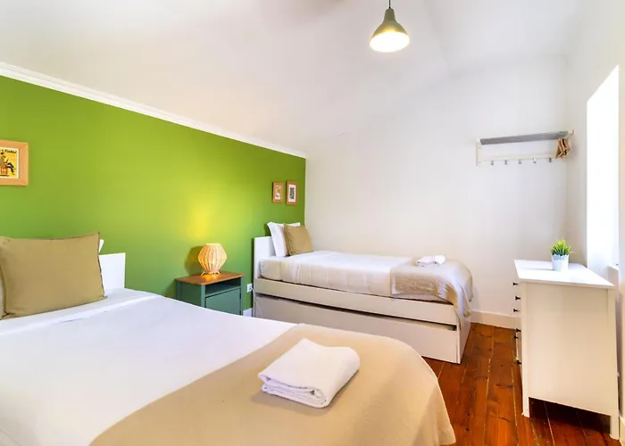 Inglaterra By Hill * Lisboa